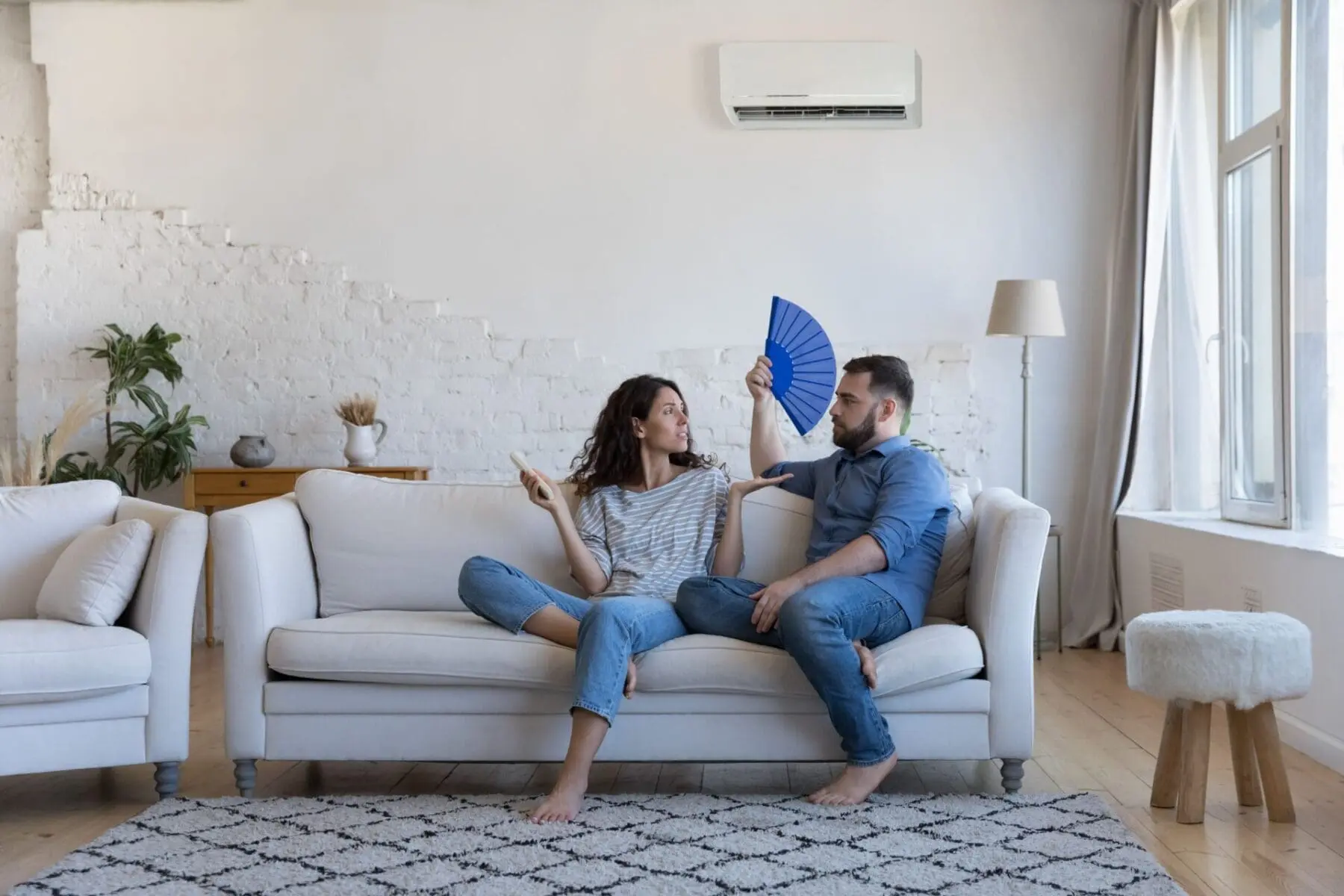 Read more about the article Effective Ways to Keep Upstairs Cool in Summer Without AC